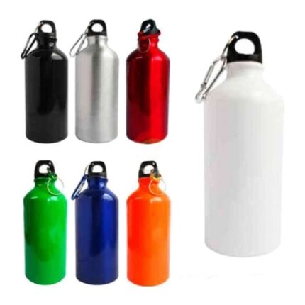 Tomatodo de aluminio con tapa de plástico negro y sujetador clip. Capacidad 540 ml