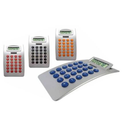 Calculadora de plástico a pilas. Medida 9.5 x 17.3 cm